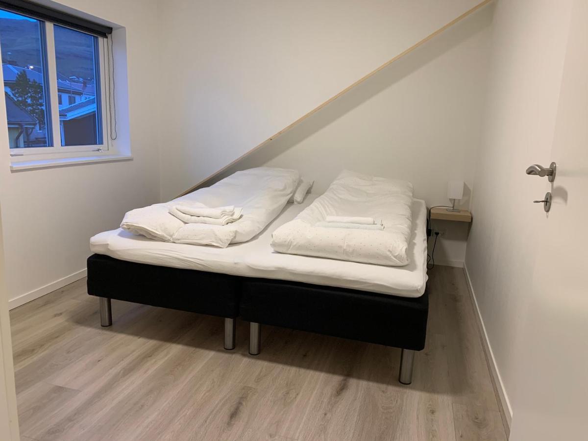 Spacious Apartment On N.P.Gota 8A, Klaksvík 外观 照片
